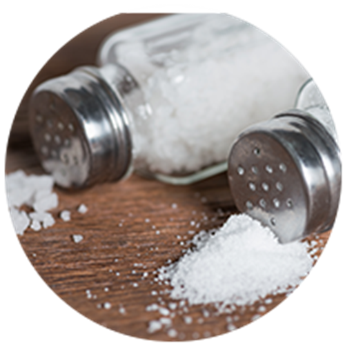 Bilde av spredt salt som demonstrerer veldig salt mat